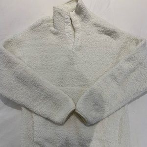 SKIMS lounge wear sweatshirt.